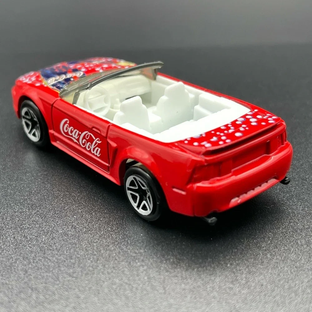 Matchbox Coca-Cola 1999 '99 Ford Mustang Convertible Car Red‎ Diecast 1/61 Scale
